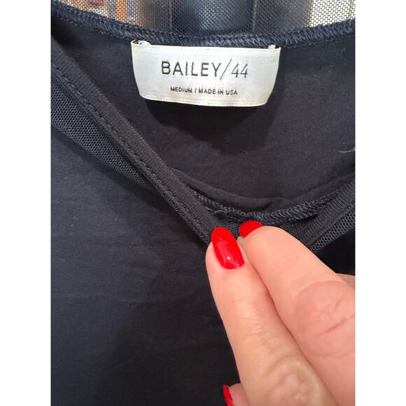 Bailey 44 Black Cold Shoulder Top – Size M – Sleek Minimalist Chic ✨ - Picture 3 of 6